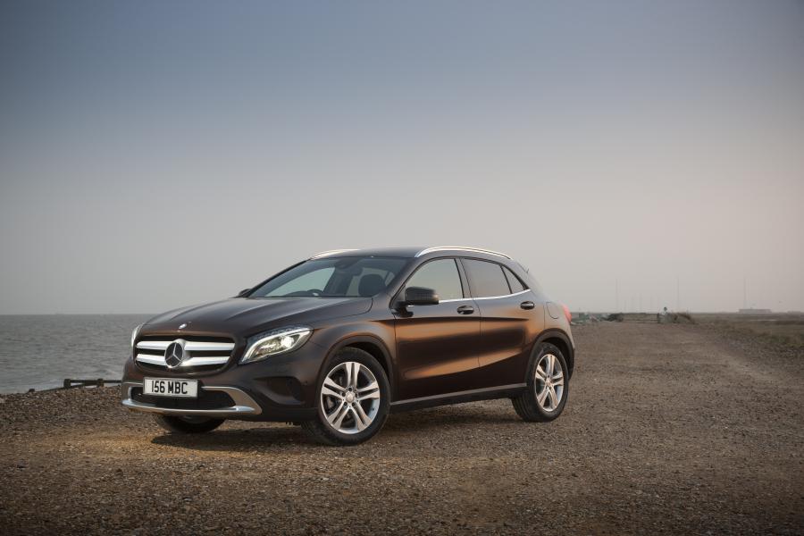 Mercedes-Benz GLA200 CDI 2014 года  (UK) (фото 7 из 46)